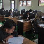 Pelaksanaan Ujian TOEFL Batch XI