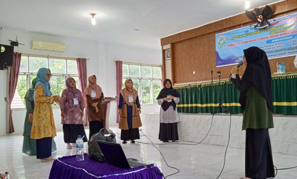 Re Charging Competency Dosen Bahasa Inggris UPT. Bahasa