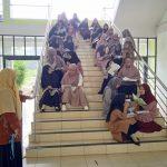 Pelaksanaan kelas Hybrid/Outdoor di Kelas Intensif Bahasa