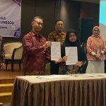 Signing of the Work Plan Between the UPT Language Center of UIN Syekh Ali Hasan Ahmad Addary Padangsidimpuan and the North Sumatra Language Center at Le Polonia Hotel, Medan